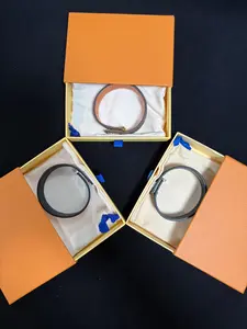 Street-style minimalist leather wristband, adjustable length 8.3 inches/21cm