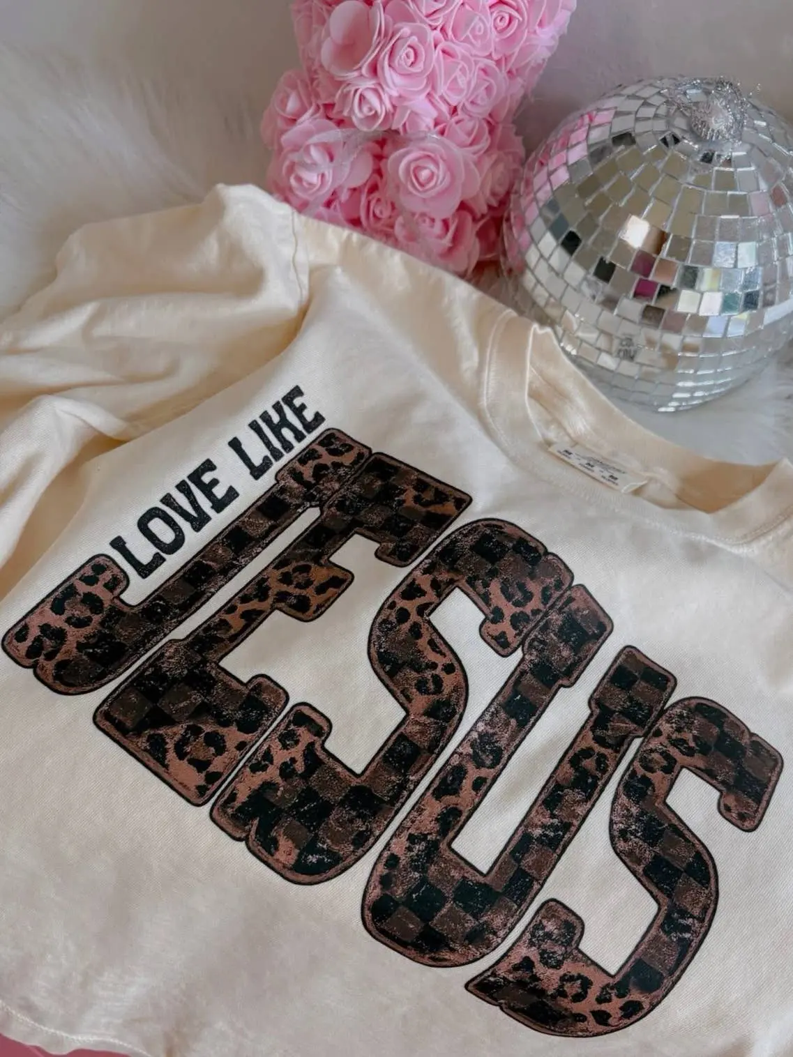 Love Like Jesus Tee