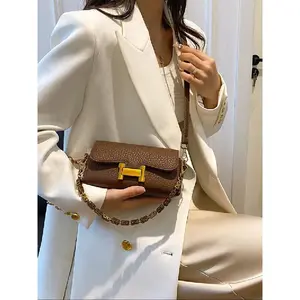 Women's Fashion Chain Strap Crossbody Bag with Zip Closure Casual Solid Color Leather Satchel Purse for Daily Use Trendy Versatile High-quality Commuting Bag