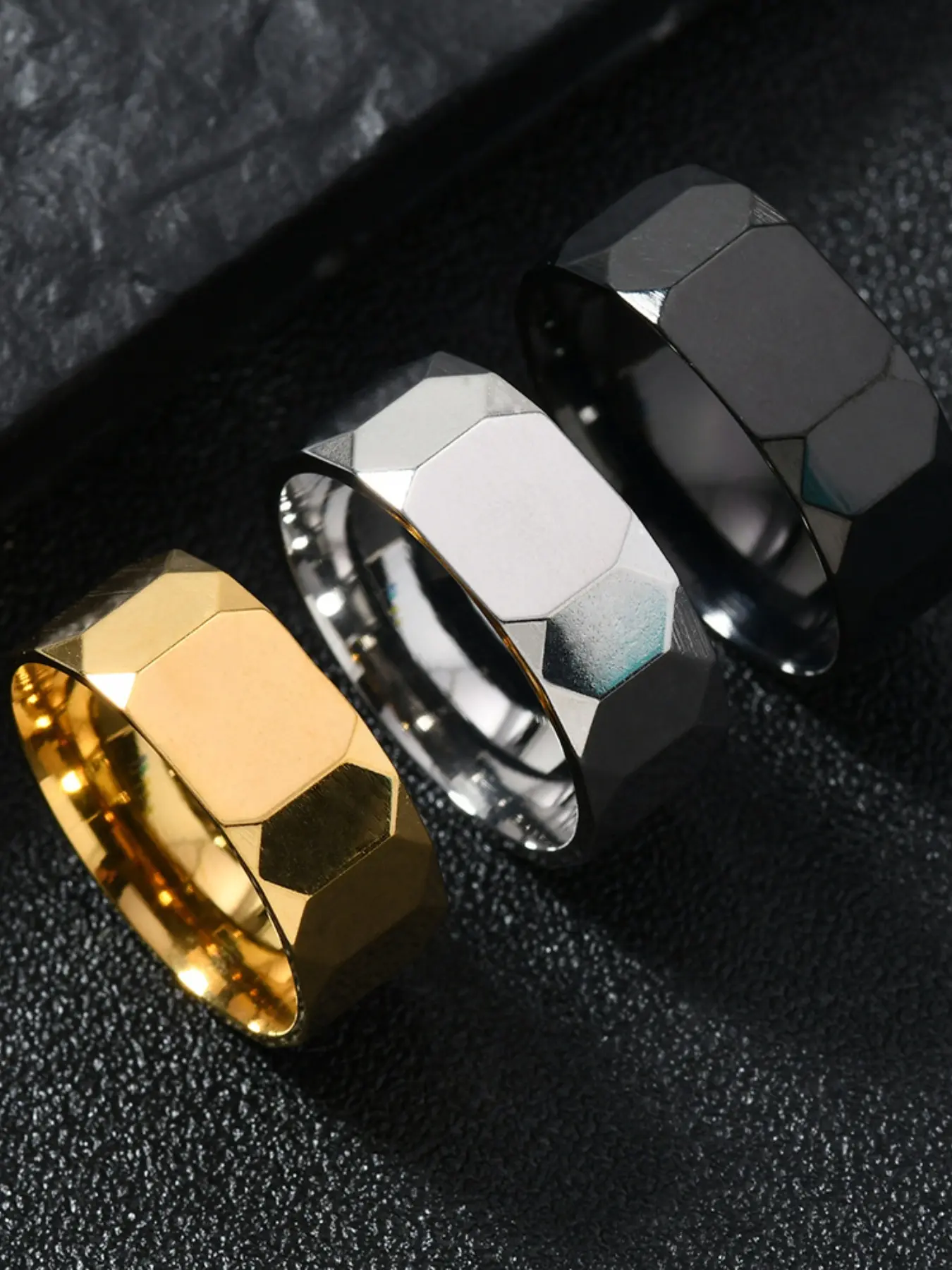 Men's Titanium Steel Ring, Titanium Wedding Band, Simple Versatile 8mm Multi-Faceted Diamond Shape Design, Durable Stainless Steel Jewelry