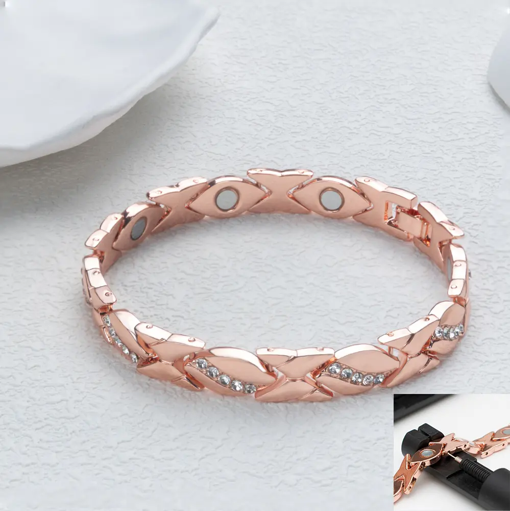 Women's leaf bracelet, pure copper magnetic bracelet with diamonds, 3500 gauss effective magnet, outdoor fun Trendy Stack Bangle Trendy Jewellery Accessories
