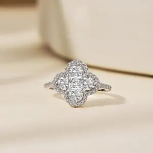 S925 sterling silver snowflake cut ring is elegant and fashionable, and is the perfect gift for women on Mother's Day Jewelry Cluster