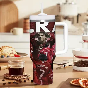 1pc 30/40oz "CR7" Football Peripheral Large Capacity Vacuum Cup, Portable stainless steel water bottle  (with straw & handle) Insulated Travel Mug,Reusable,for Cold/Hot Beverages,for Outdoor,School,Holiday Gifts,Outdoor camping Coffee Cups & Mugs