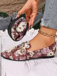 Women's New Floral Embroidered Slip-On Flats, Soft Sole, Anti-Slip, Durable, Fashionable, Casual All Season Shoes