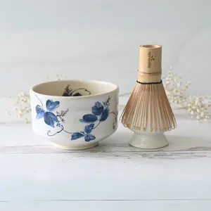White Clay Kudzu Flowers Matcha Bowl Bamboo Whisk Set Heat Resistant Hand Glazed Ceramics for Elegant Tea Ritual