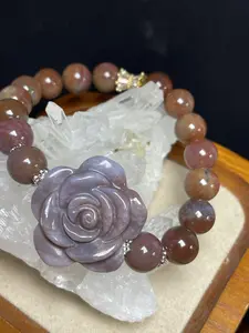 Ocean jasper   high-quality crystal  diybracelet og rainbow quartz Labradorite Iridescent Palm Stone Decor skullis sculptures cotton candy agate rock