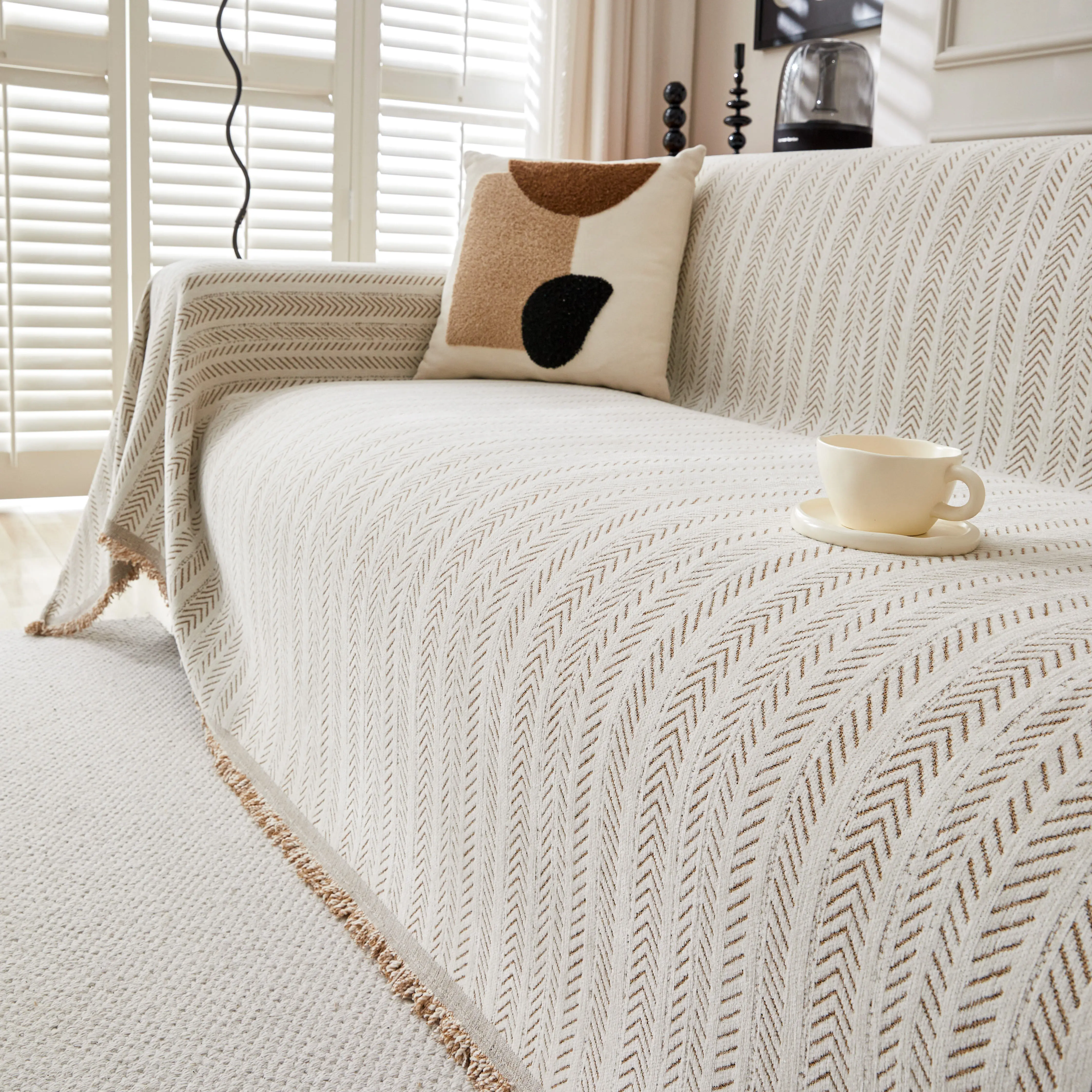 1pc Chenille Fabric Sofa Cover - Universal Herringbone, Pet-Friendly, Washable, Non-Slip Couch Protector with Tassel Trim for Loveseat, Recliner, Sectional - All-Season Indoor Use, Home Décor, Living Room Decorations