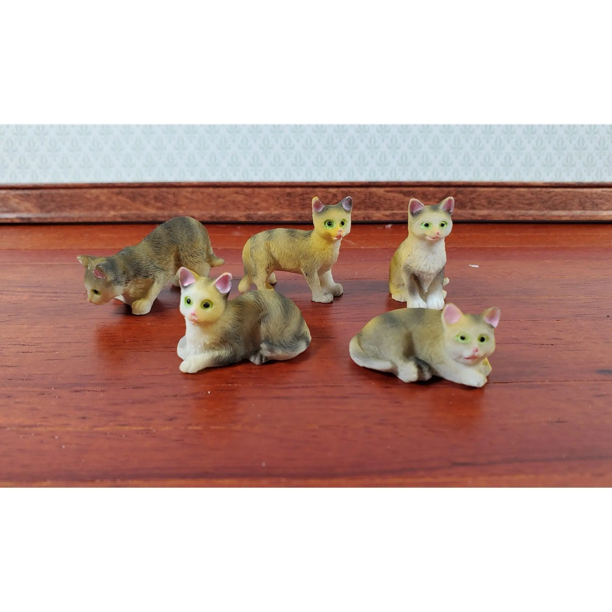 5 Dollhouse Cats Tabby Tabbies Striped Kittens 1:12 Scale Animals Cats