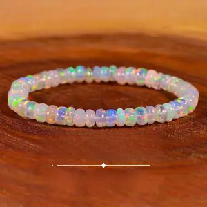 Beaded bracelet, which can enhance positive energy and balance energy centers. A spiritual accessory gift suitable for both men and women.