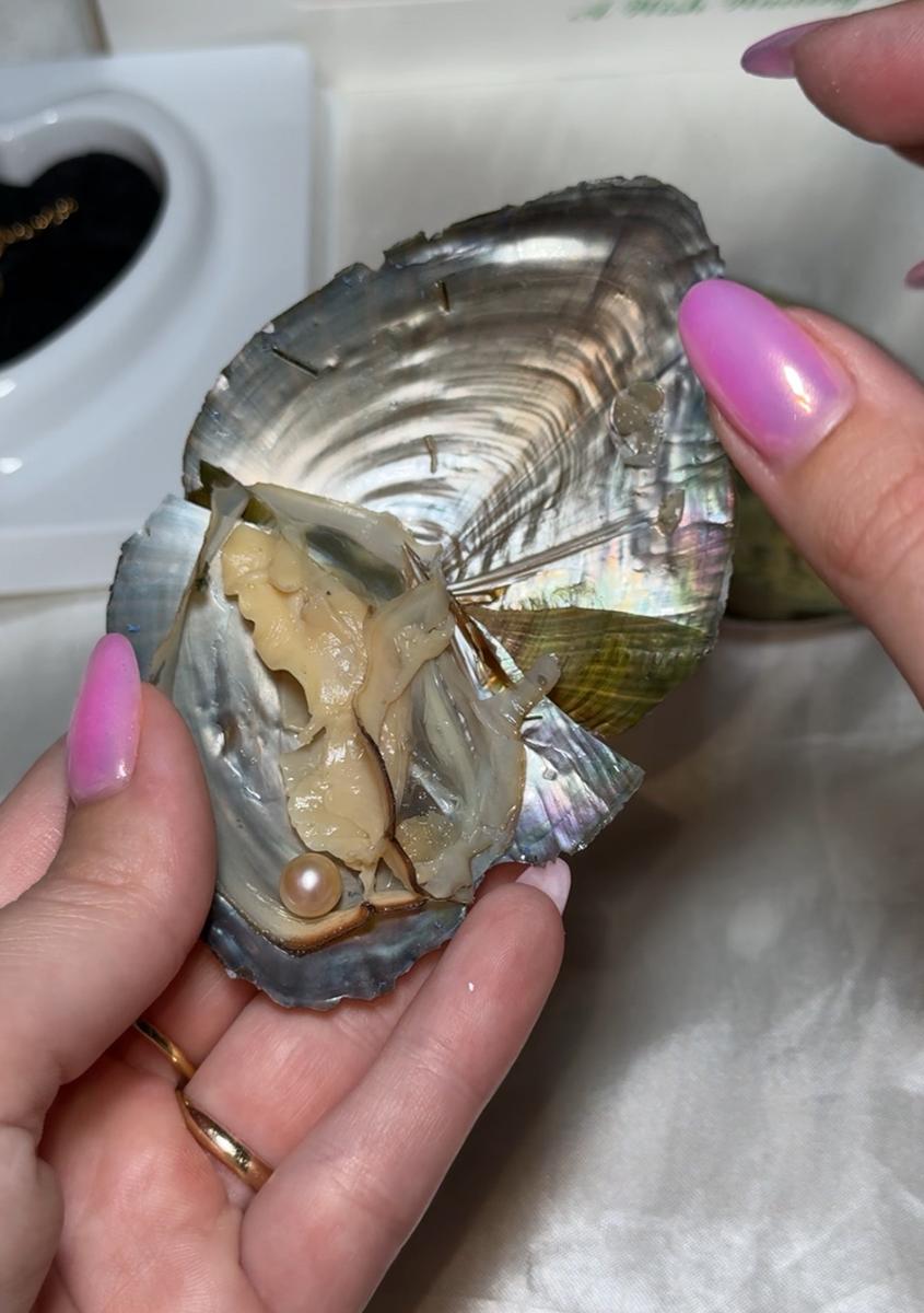 Item: gold plated wish pearl necklace