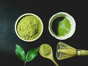 Grade A Organic Matcha from LaTEAda with Rose Gold Tin and Wooden Matcha Spoon