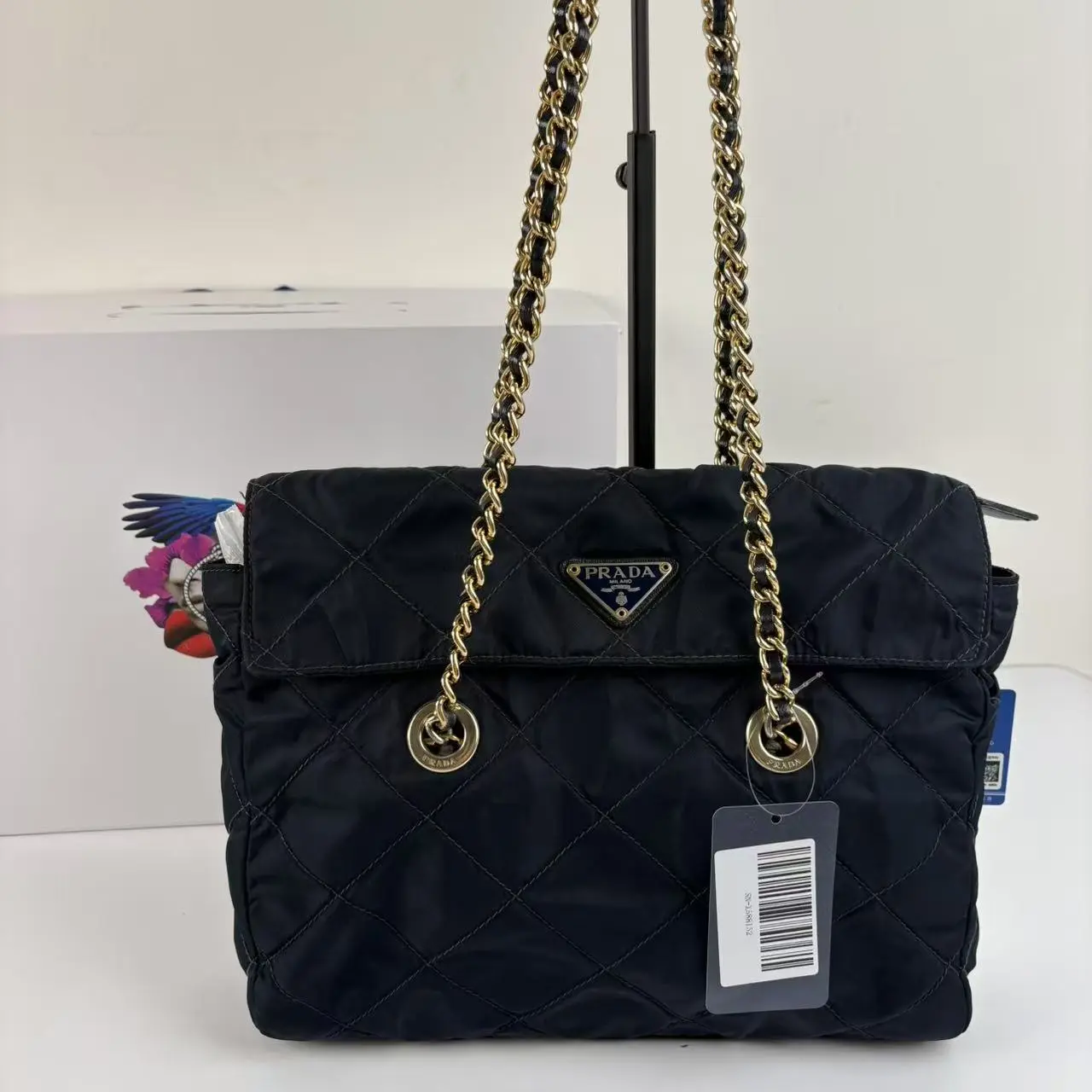 Pre-owned PRADA Vintage Brilliant Quilted Nylon Chain Flap Shoulder Bag Fashionable Purse (Luxury Quilted Design Shoulder Bags)