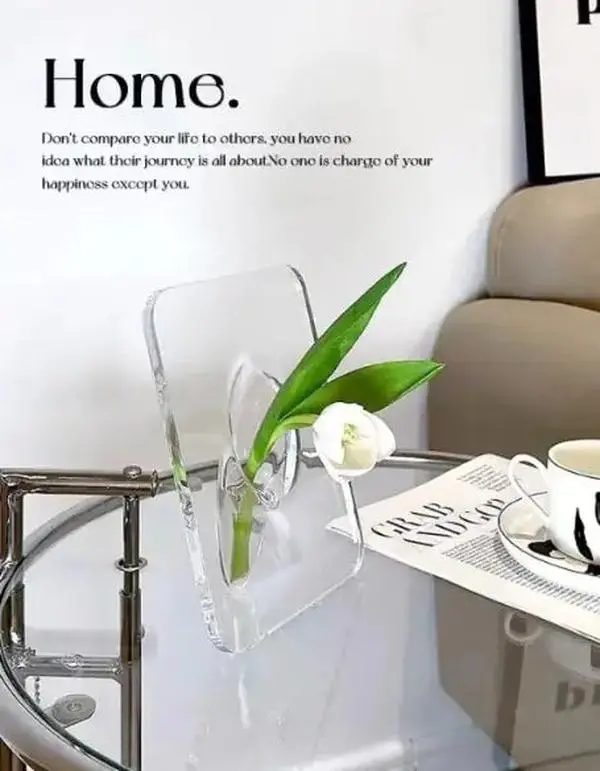 ClearView Acrylic Vase