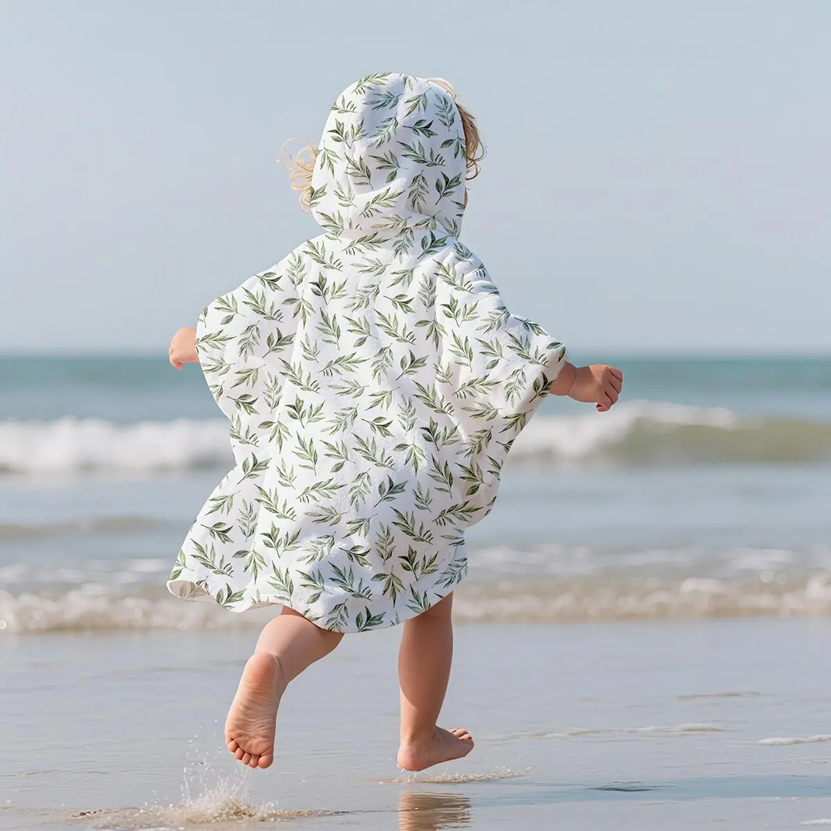 Leaf Print Hooded Bath Towel, Soft Comfortable Bathrobe for Boys & Girls, Hooded Bathrobe for Beach Swimming Pool, Bath Supplies for Baby