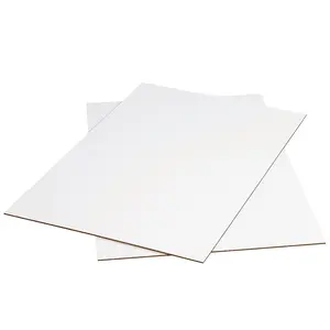 Global Industrial B2276730 Corrugated Sheets - 36 x 36 in. - White
