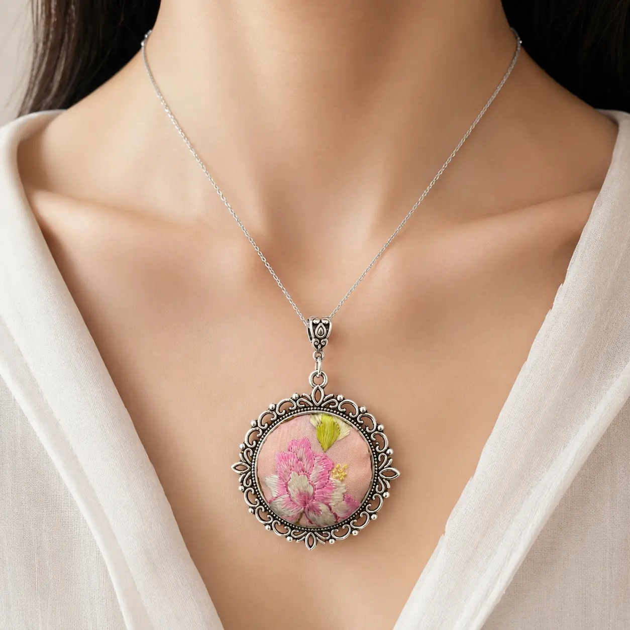 Handmade Double-Sided Embroidery Round Pendant, Mixed Stitch Techniques, Distinctive Handmade Gift, Fabric, Traditional, Cultural Craft, Unique Designs