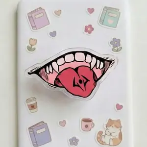 Magnetic Phone Grip JJK King of Curses Mouth Kindleholder – Scary Anime Fangs & Tongue Graphic, Japanese Manga Villain Aesthetic, Magneticphonegrips for Boys, Halloween Gift