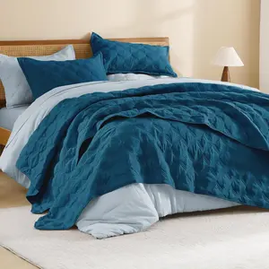 King Size Quilt Bedding Set - Teal Lightweight Comforter Bedspreads & Coverlets Turquoise - Bedding Cover Bed Decor All Season - 3 Pieces (1 Quilt, 2 Pillowcases)