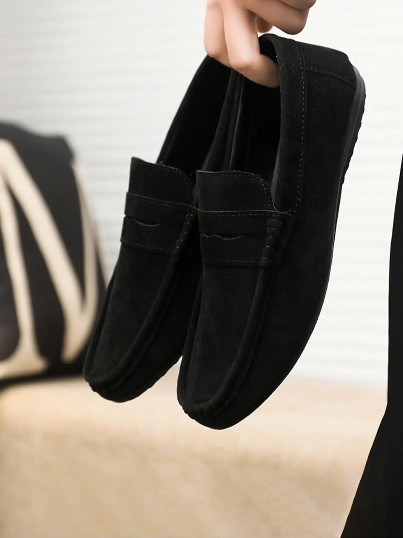 Men's Casual PU Leather Loafers, Slip-On Flat Walking Shoes for All Seasons, Perfect for Driving, Shopping, Dating, Valentine's Day