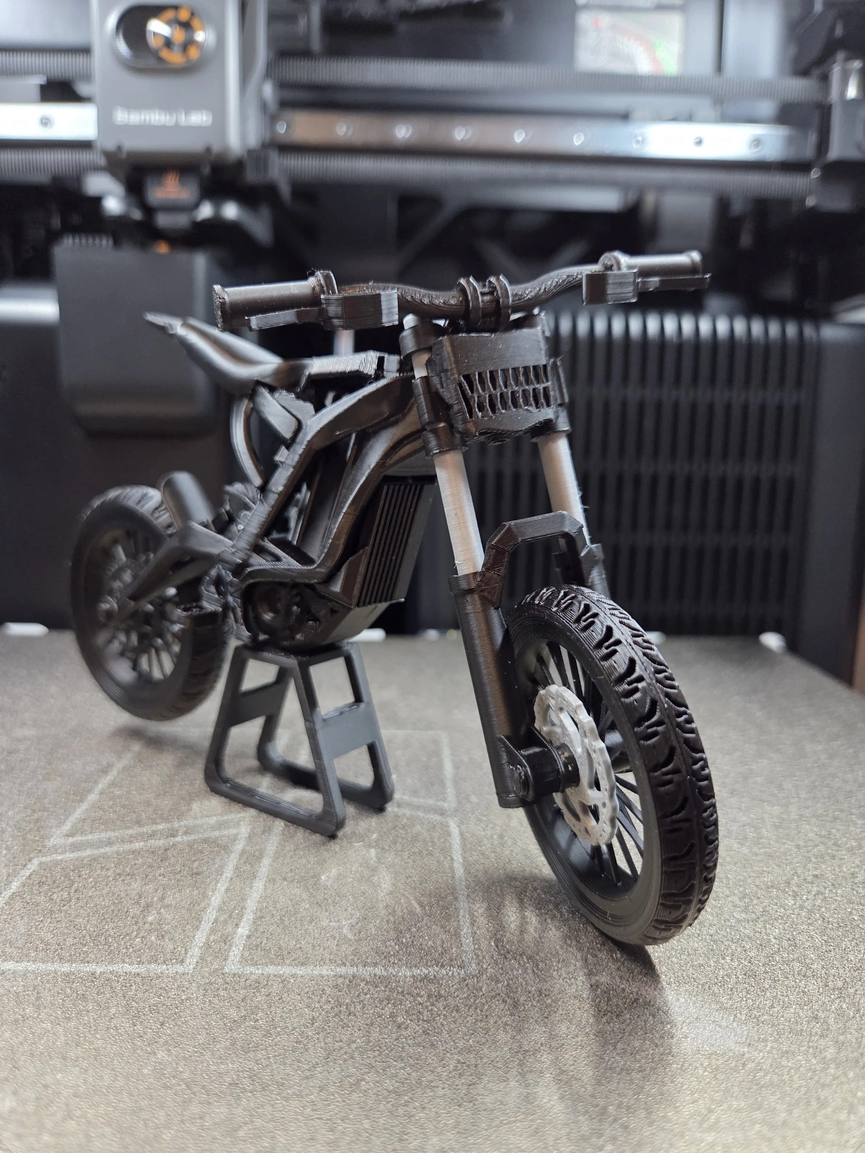 Mini Surron Light Bee X Black & Silver Forks 3D Toy Model Display Distinctive Battery Housing Knobby Tread Tires