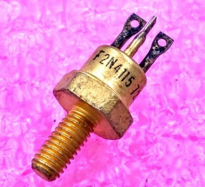 2N4115. NPN Power Transistor. Vceo=120V, Ic=8A, hFE = >40, Po=37W