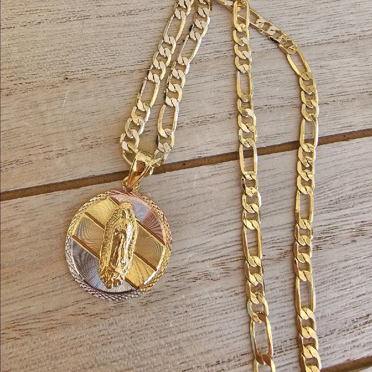 Gold plated necklace virgencita hermosa Gold plated necklace virgencita hermosa