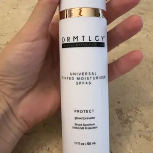 Product Review of DRMTLGY Universal Tinted Moisturizer SPF 46 - 1.7 fl oz Hydrate Skincare Hydrate Skincare Sunscreen Hyaluronic from d**o