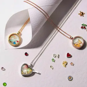 2026 Women's men's   Openable Transparent Locket Necklace Vintage Memory Picture Box Pendant