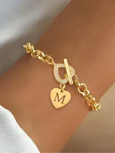 Women's Heart Letter Pendant Bracelet, Stainless Steel Chain, Casual Style, All Seasons Wear, Fashion Classic Design, Fashionable Bangle