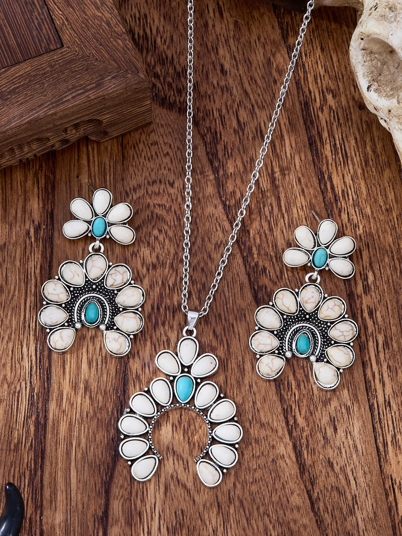 Women Boho Bohemian Jewelry Set, Turquoise Pendant Necklace & Earrings, Retro Vintage Pumpkin Horseshoe Design, Gift Idea for Women