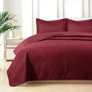 Lightweight Quilted Burgundy Color Bedspreads all sizes Bed - 3 Piece Oversized Bedspread  - Soft Bedding Set with 2 Matching Pillow Shams - Best For Gift