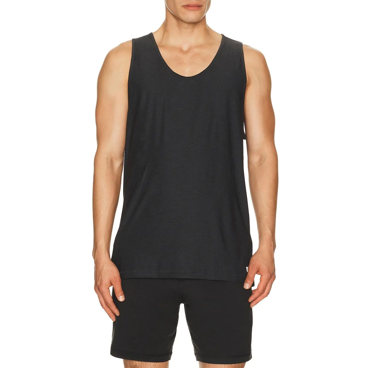 Vuori Strato Tech Tank in Charcoal Heather