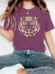 Women's Tiger Print Round Neck Tee, Fashion Casual Crew Neck Short Sleeve T-shirt for Daily Holiday Vacation Outdoor Wear, Ladies Clothes for Summer