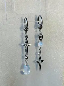 Gothic Alternative North Star Earrings for Women and Men, Trendy Flowing Drop Shaped Pendants, Versatile Earrings for Parties and Vacations