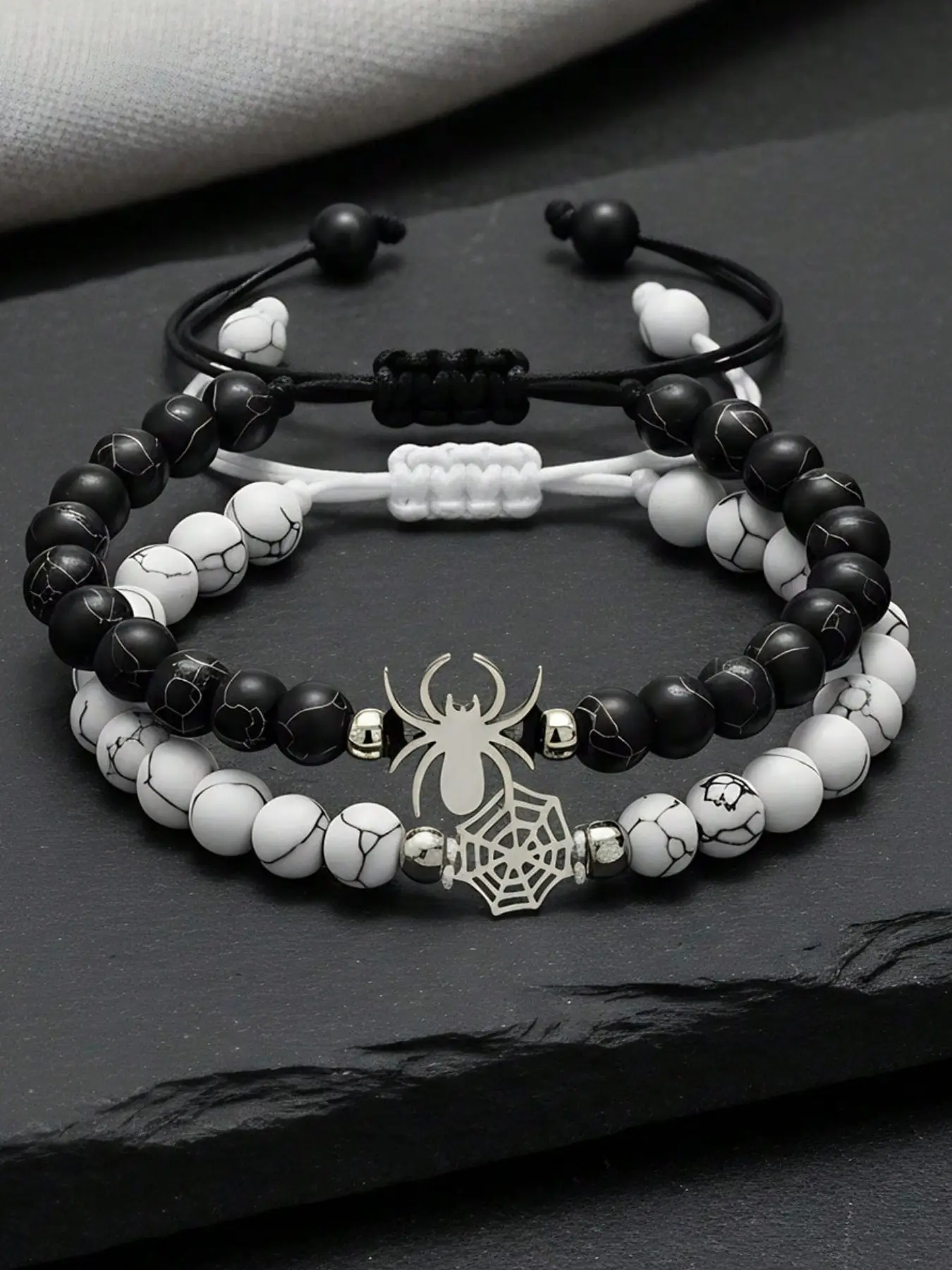 2pcs Gothic Stainless Steel Spider Web Design Couple Bracelet Set, Fashionable Vintage Aesthetic Black Frosted White Pine Adjustable Fit Couple Bracelet, Couple Bracelet, Couple Matching Bracelets, Stainless Steel Bangle, Bangle Jewelry, Couples Bracelets
