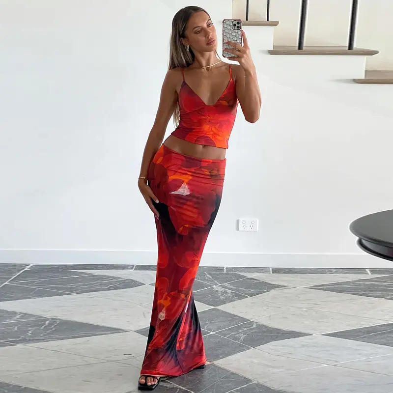 Women's Floral Print 2‑Piece Set, Adjustable Strap V‑Neck Cami Patchwork Top & Bodycon Maxi Skirt for Summer Holiday Club & Party Occasions