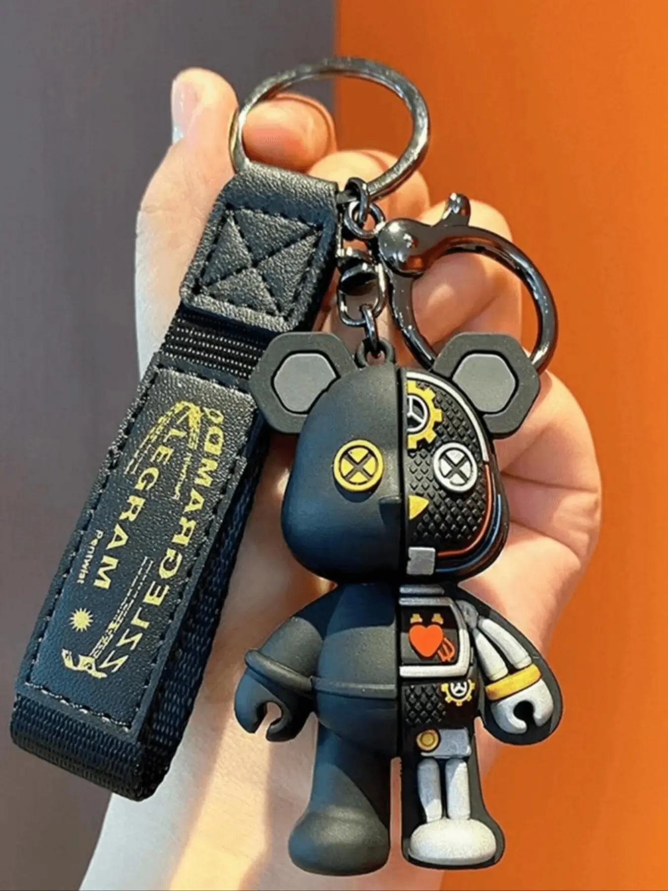 Mechanical Bear Keychain Pendant, Backpack Decoration, Unisex Cartoon 3D Statue, Fashion Creative Key Ring, Car Accessories Gift