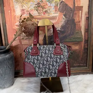 Pre-owned Dior Handbag Stylish and Functional Design