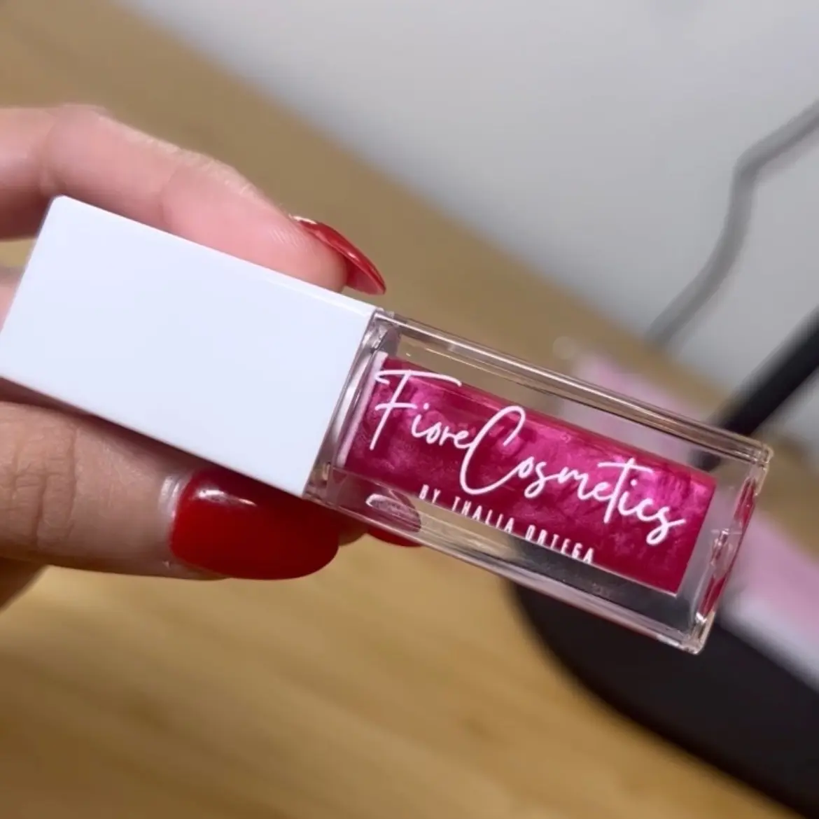 Lip gloss “Love”