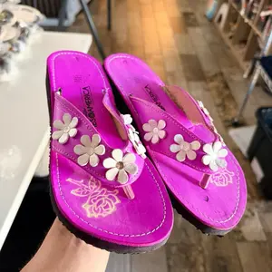 Huarache Mexicano - Mexican Leather Huaraches Handmade huarache Women's Shoes with sunflower & Sunflower Pattern Closed Toe Comfortable Dayli use - chancla oscura ancha girasol - chancla bugambilia