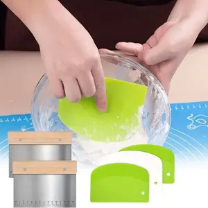 5 Pcs Bench Scraper, Bench scraper kitchen 2 Pcs Stainless Steel Dough Scraper with Wood Handle and 3 Pcs PP Food Scraper with Hanging Hole, Multipurpose Bread Dough Cutter for Baking