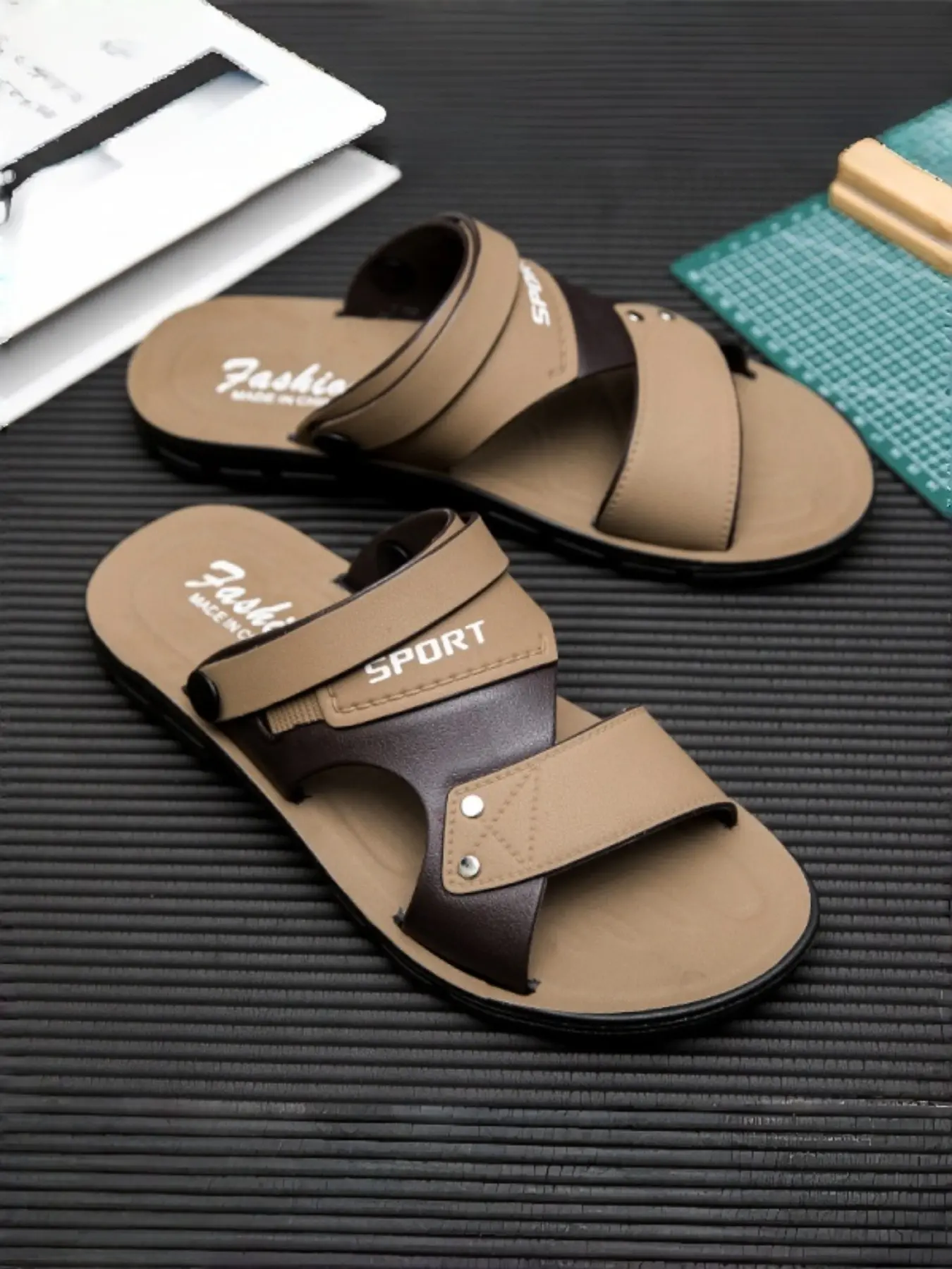 Men's Large Size Beach Sandals, Comfortable Material, Durable Design, Perfect for Summer Outdoor Wear, Ideal for Daily Use, Casual Beach Shoes