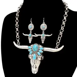 Bohemian Longhorn Turquoise Cabochon Western Necklace set