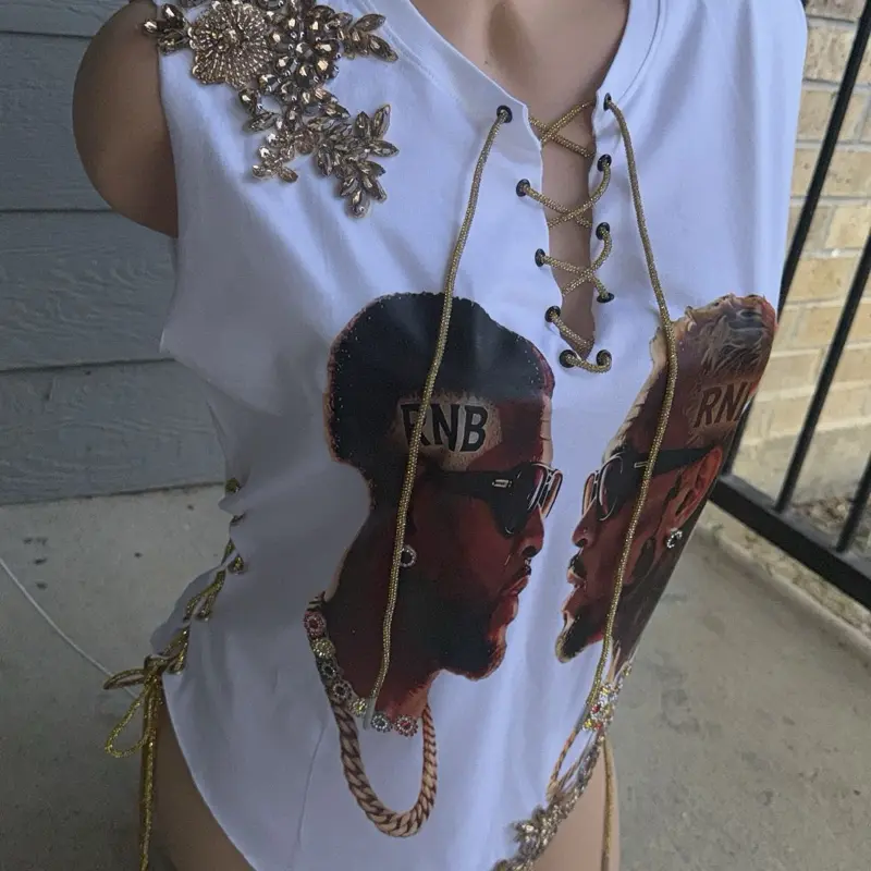 Appliqué Shirt w/lace up sides