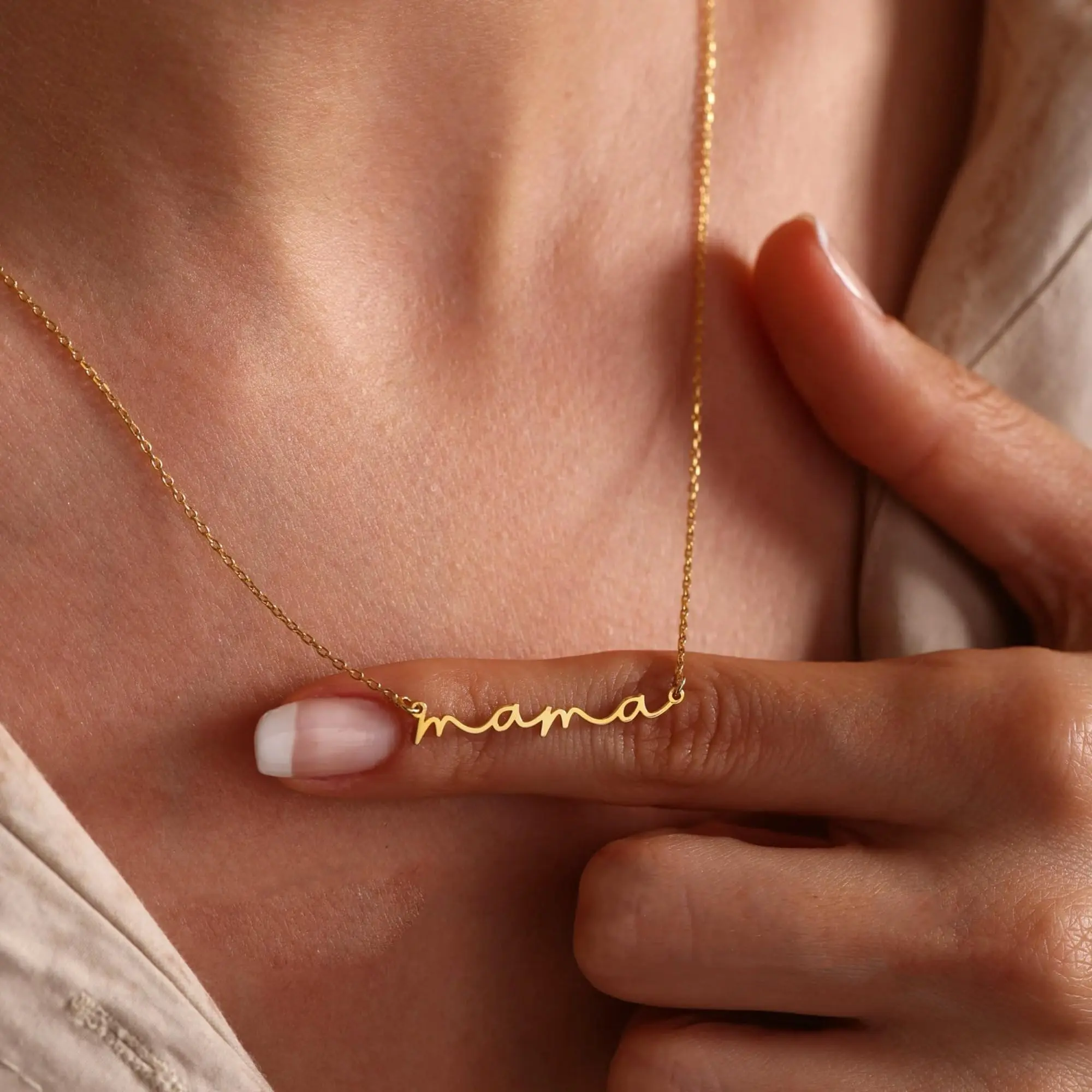 Loyalove Best Gift For Mother' s Day mother sign Pendant Necklaces for Women - Dainty Small Thanks Giving  Mom Necklace Non Tarnish gift for mom from daughter