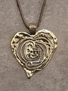 Bohemian Ethnic Style Exaggerated Metal Hollow Out Irregular Heart Pendant Long Necklace, Vintage Design for Women Party Vacation Sweater Chain, Boho Style Necklace