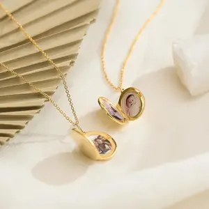Personalized Gold Locket Necklace Custom Photo Pendant Hypoallergenic Tarnish Proof Gift for Her Couple Best Friend Boyfriend Girlfriend Adjustable Chain