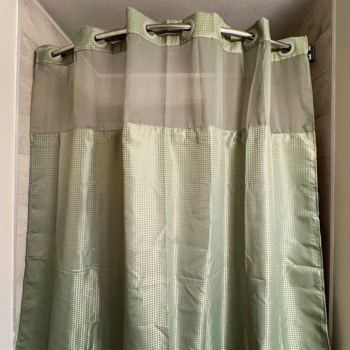 Item: Pale Green, 71''*86''/180cm*218cm