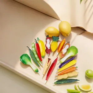 3Pcs fruit and vegetable simulation ballpoint pen, random styles, bullet tip, round pen holder, comfortable touch, uniform ink flow, clear handwriting, not easy to smudge, suitable for festivals, Funny Teacher Pens