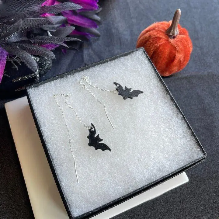 Bat Threader Earrings - 3D Printed Heart Pieces on Gold Filled or Silver Threaders - Stylish & Lightweight - Hypoallergenic Options Available